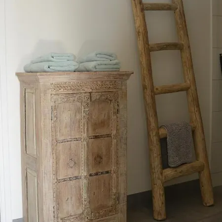 Olive Beach, Luxury Beachhouse 150 M From The Apartman