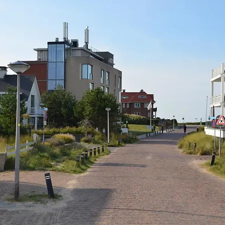 아파트 Olive Beach, Luxury Beachhouse 150 M From The *