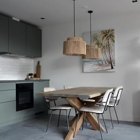 Apartment Olive Beach, Luxury Beachhouse 150 M From The *